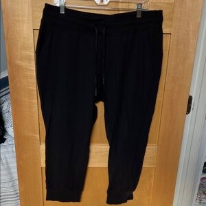 Lululemon Cropped Jogger Pants